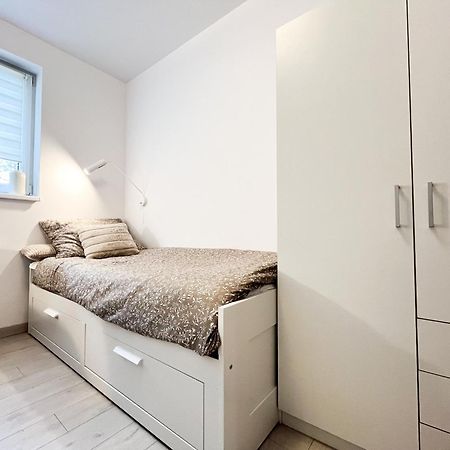 Walk To Park, Modern 2Bd Kitchen! Balcony, Parking Breslávia Exterior foto