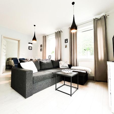Walk To Park, Modern 2Bd Kitchen! Balcony, Parking Breslávia Exterior foto